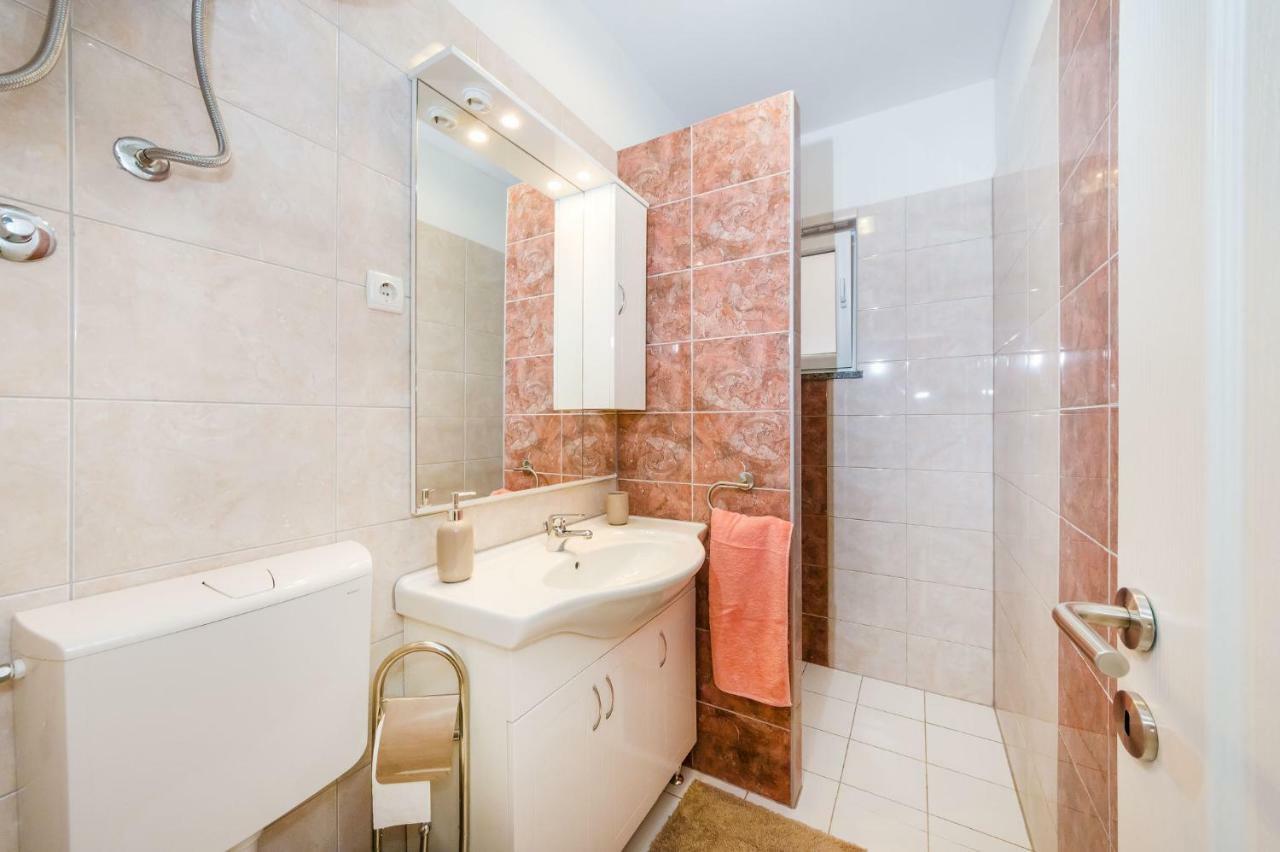 Apartman Nino Новиград-Далмация Экстерьер фото